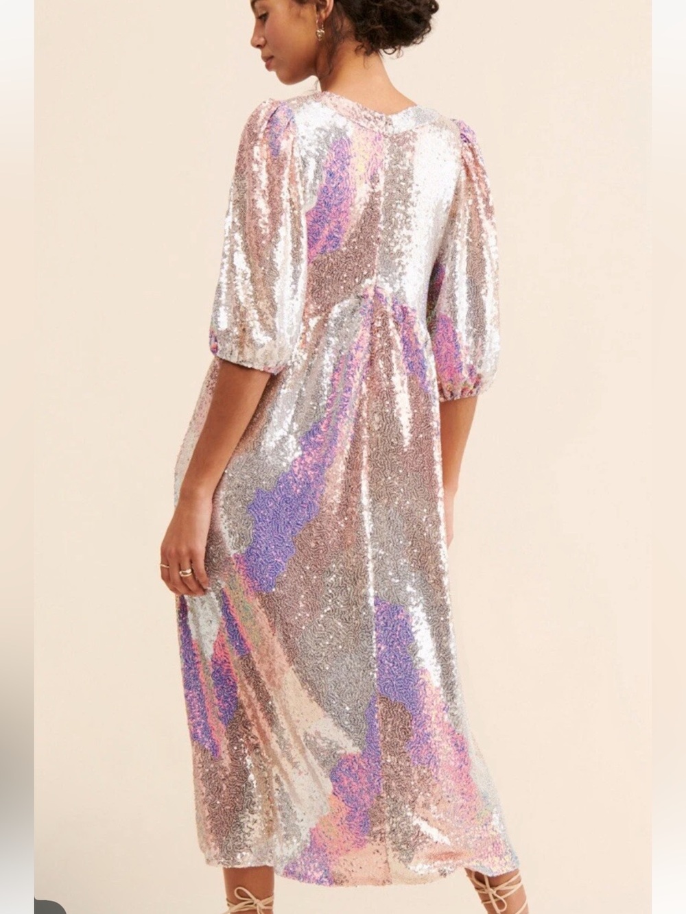 Sequin V-Neck Midi Dress in Iridescent Midi Dress. Size Large Saltwater luxe - Picture 6 of 15